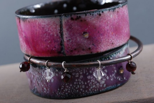 RASPBERRY PUDDING - emaliowane bransolety Dorota Oyrzanowska