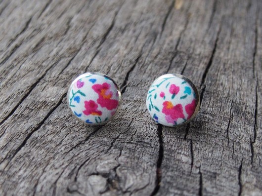 buttons by momilio Momilio