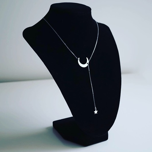 Srebrna krawatka z dużym księżycem pr.925 VENA Jewellery