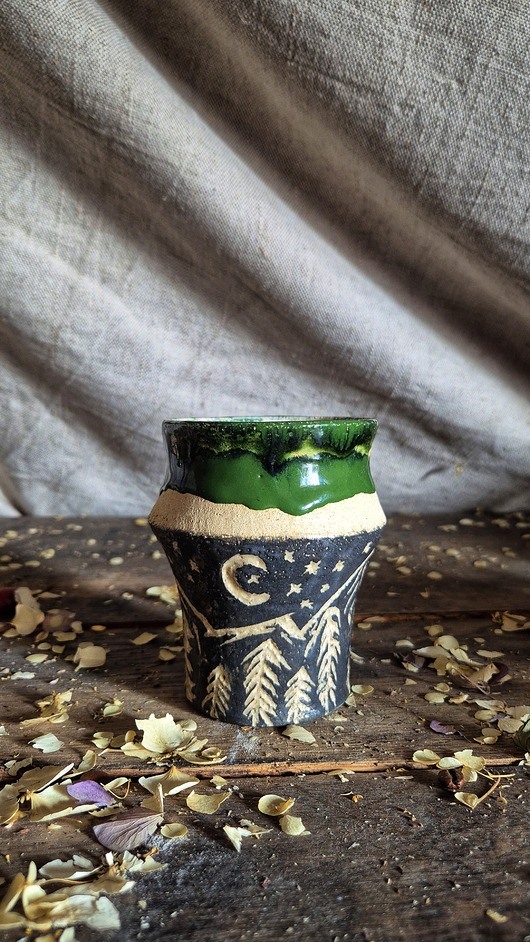 kubki Kubek sgraffito górski, góry, kubek górski, wydrapywanki w glinie