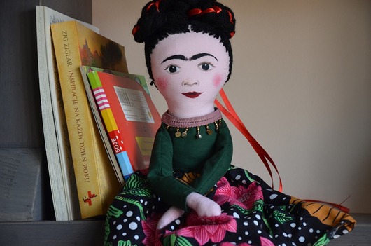 Frida Kahlo-Ręcznie wykonana lalka przytulanka Mimilutka