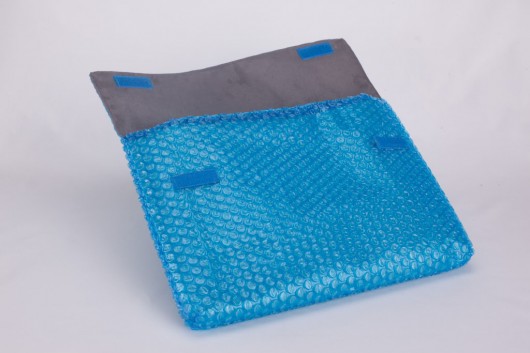 bąbelkowe etui na laptopa 11" | szara podszewka getpoppy