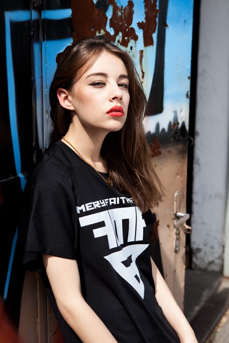 Mery Faithfull TS BLK Mery Faithfull