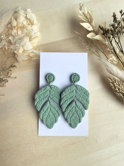 kolczyki z masy plastycznej Kolczyki Liście XXL - różne kolory