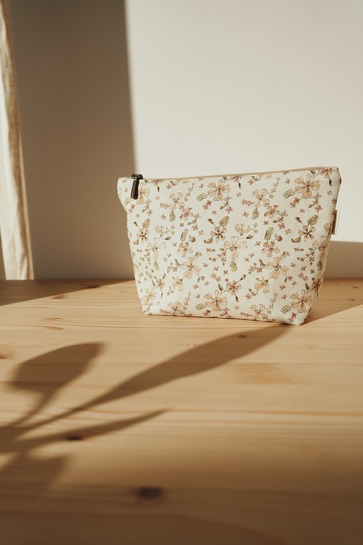 kosmetyczki Bawełniana kosmetyczka w kwiatowy wzór JASMINE