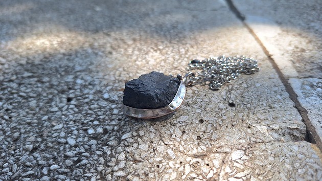 wisiory Turmalin jak węgiel - wisiorek