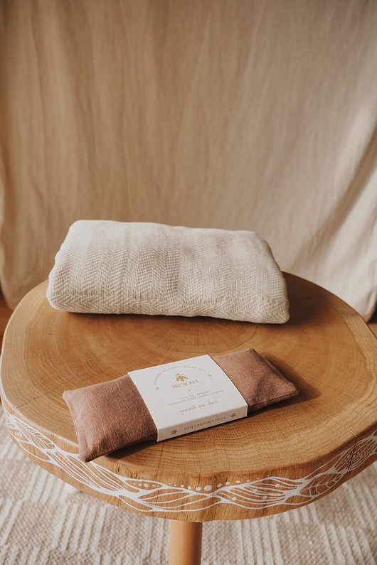 opaski na oczy Lniana poduszka relaksacyjna na oczy  Mokka