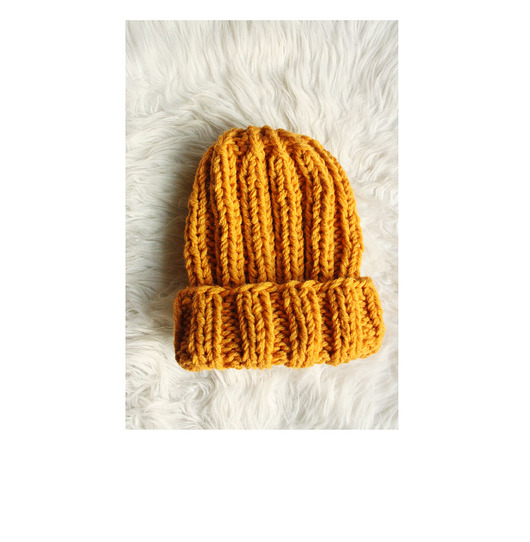 czapki damskie Czapka beanie  z wełną musztardowa