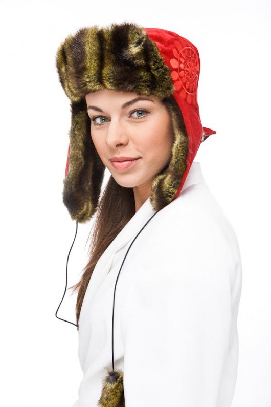 Czapka uszatka haft burgund moxos