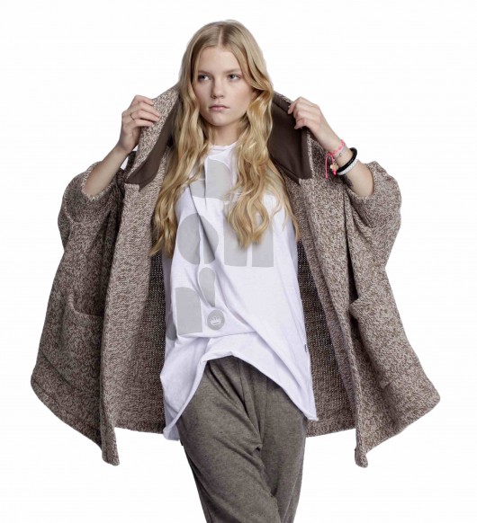 Sweter Cahlo Sheep  Cahlo