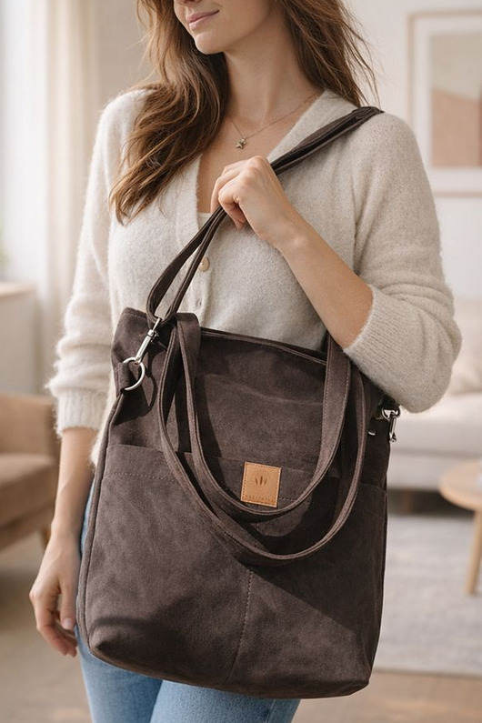 torby na ramię Zamszowa duża torba z kieszeniami Czekoladowa