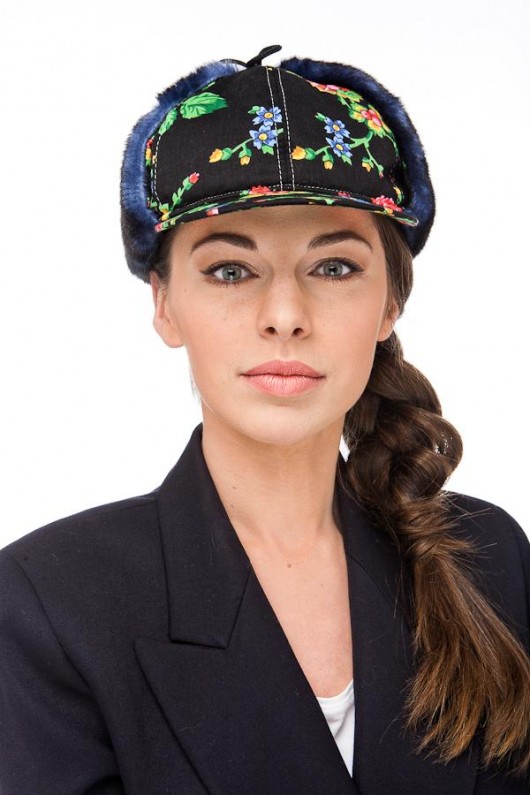Czapka uszatka, model D, czarna moxos