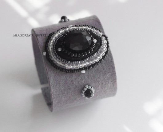 Grey FlowerFelt Design