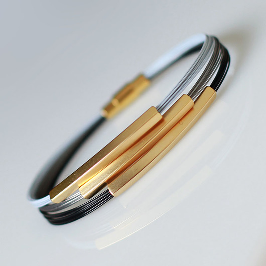 Monochrom Be Jolly Gold Mitsu