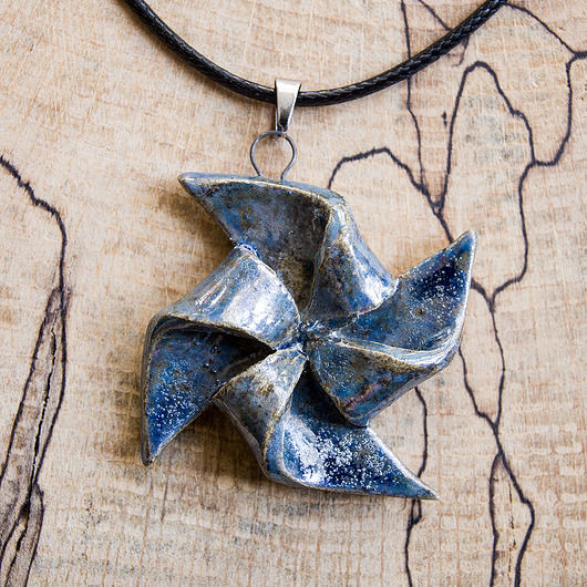 naszyjniki - inne Naszyjnik wiatraczek -origami