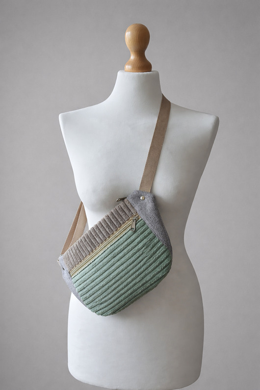 saszetka nerka Damska nerko-torebka.