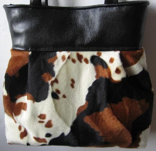Black & Brown Cow Magdalena24