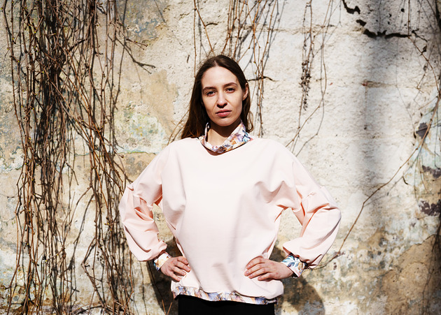 bluza bez kaptura damska Bluza Brzoskwiniowy Raj_2
