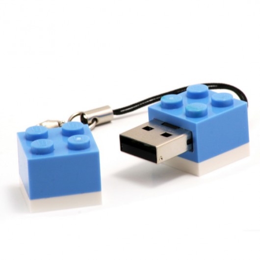 Błękitny pendrive klocek 4GB agabag