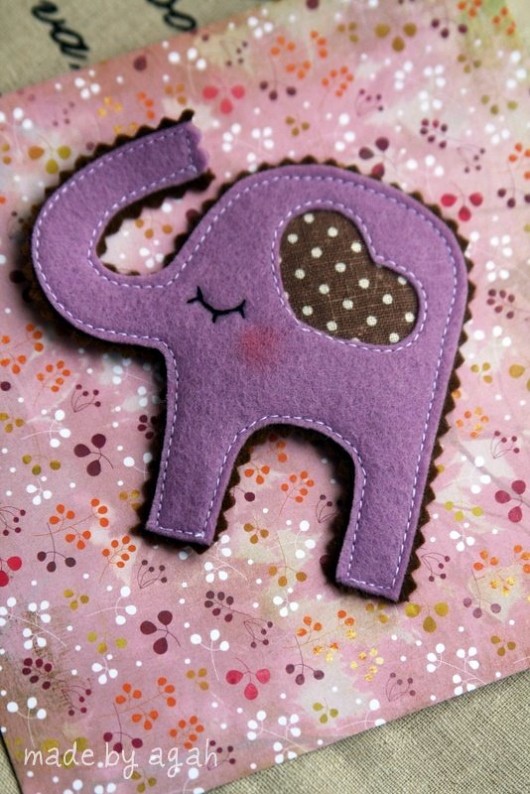 Broszka Sleepy Elephant made by agah