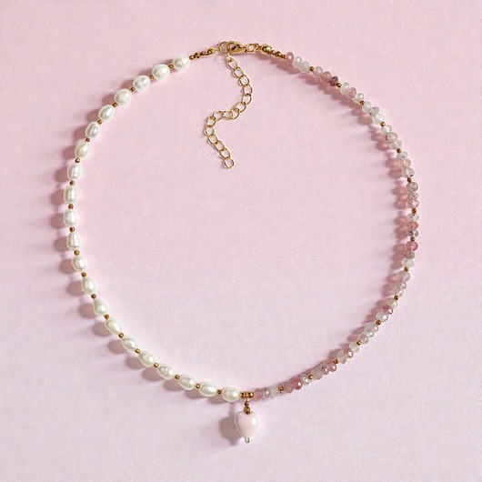 chokery Naszyjnik z serduszkiem : perły, kwarc truskawkowy