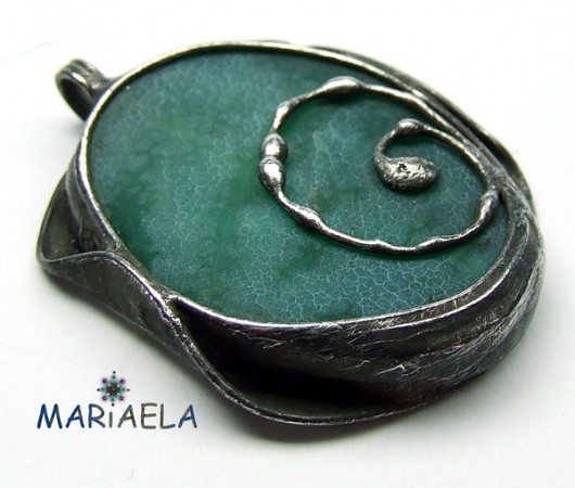 TRAWIONY AGAT MARIAELA