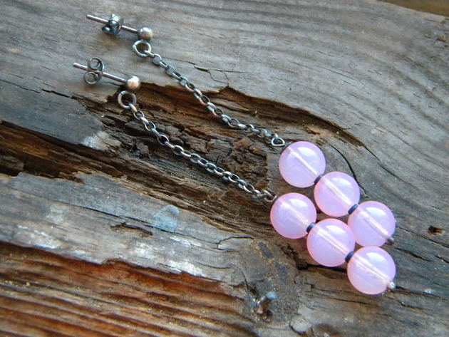 kolczyki wire wrapping Różowy opalit na łańcuszku - kolczyki