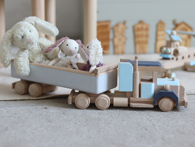 klocki i zabawki drewniane Ciężarówka , drewniana tir