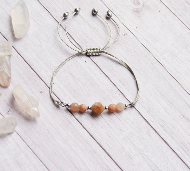 bransoletki na sznurku Amulet - energia, optymizm -  kamień słoneczny