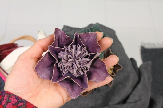 Broszka skóra FIOLET_SALE II MAY