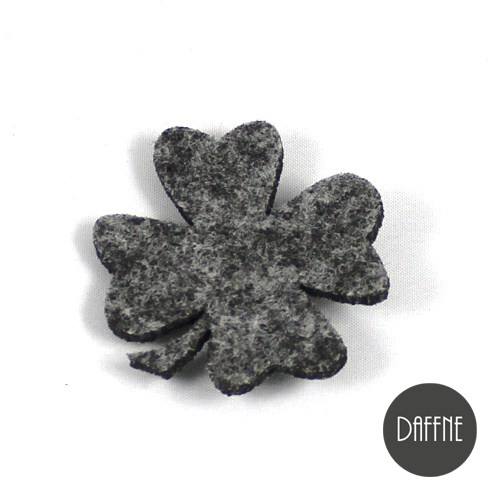 Broszka Gray Felt Clover by Daffne LOVINA PRINTS