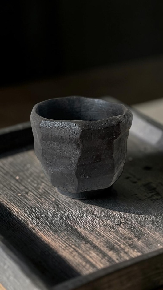 kubki i filiżanki Czarka ceramiczna w kolorze antracytowym/ czarnym/wabi sabi/matcha /herabata
