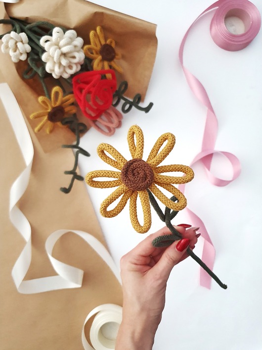 dodatki - różne Ręcznie wykonany kwiatek gerbera z drutu i sznurka, dzień Babci, Kobiet, Matki