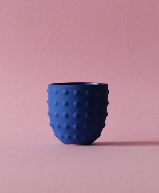 kubki i filiżanki Ceramiczna czarka w kolorze kobaltu