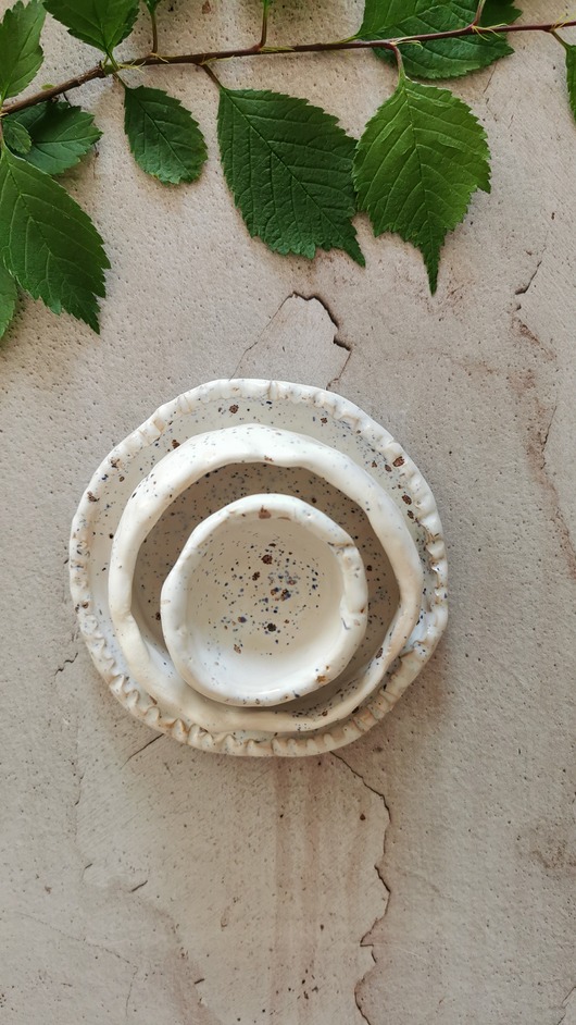 pojemniki na biżuterię Zestaw ceramicznych miseczek