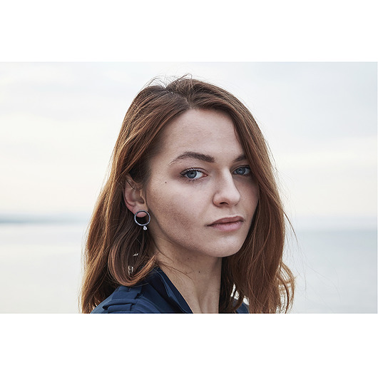 Grafitowe kolczyki srebrne koła- Gloria KOS jewellery