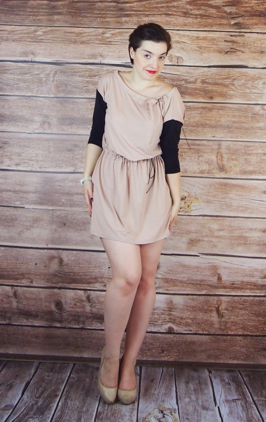 Sukienka Eris, oversize, minimalizm i dzianina I WANT APRIL