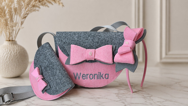 torebki, worki i plecaki dziecięce Mała torebeczka z imieniem róż
