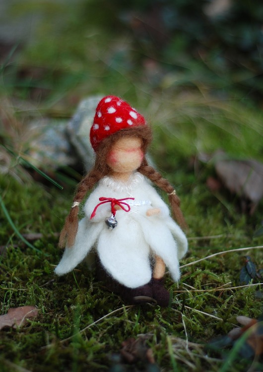 dekoracje świąteczne Leśna Wróżka Muchomorek - Waldorf toys