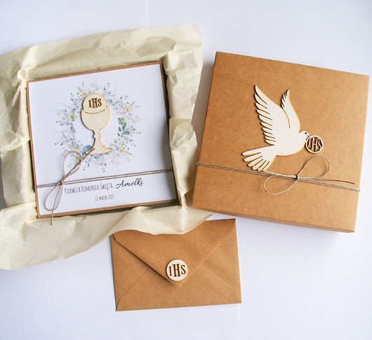 kartki na komunię Kartka, personalizacja, pudełko, koperta II