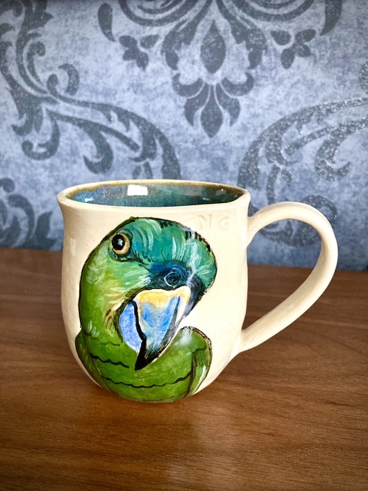 Kubek ręcznie malowany "Papuga NG Autorska bizuteria ceramiczna