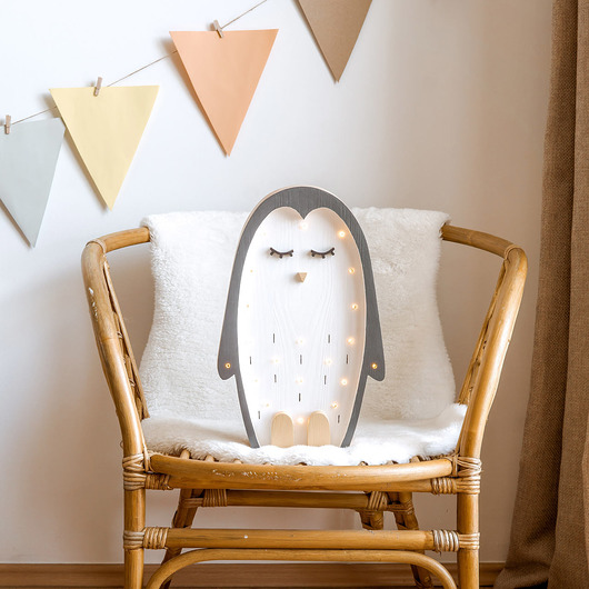 lampy do pokoju dziecka Drewniana Lampka Pingwin