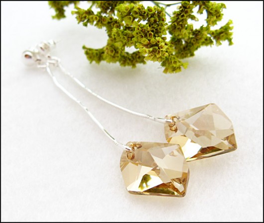 LUXURY- kryształ Swarovski Cosmic Long Little Dreamer