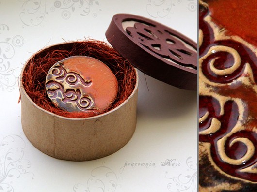 broszka orange&red *10 [+ box] katha