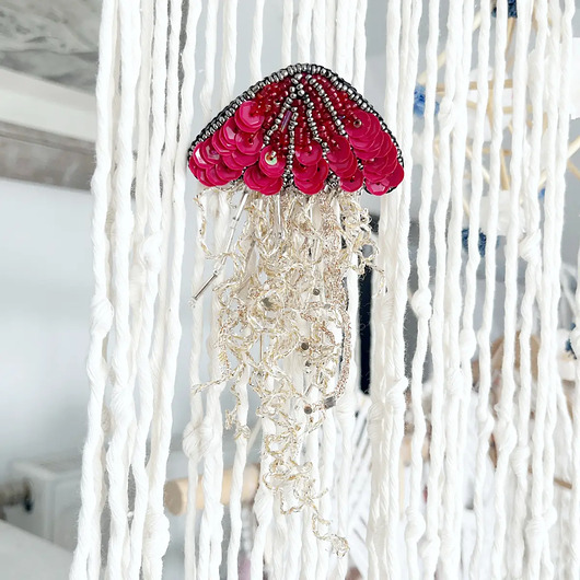 broszki Broszka MEDUZA 6  ręcznie haftowana brocha morska