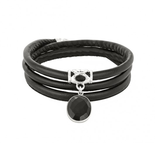 Black eco leather with onyx pendant. Lavoga