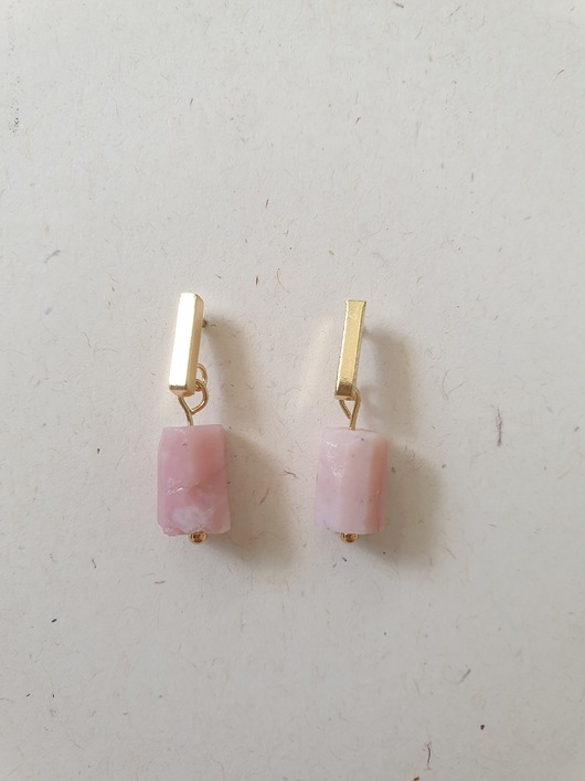 kolczyki z kamieniami Kolczyki PATYCZKI walce opal indyjski różowy