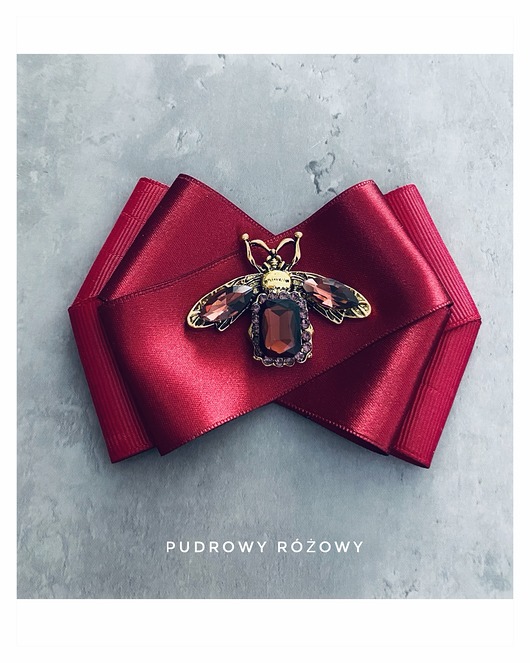 broszki Brosza z owadem w kolorze czerwonego wina