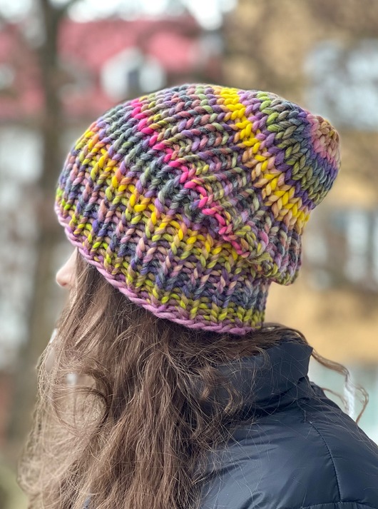 czapki damskie Czapka z merynosa 100% mix z fioletem różem