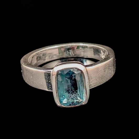 pierścionki srebrne Pierścionek niebiański kyanit